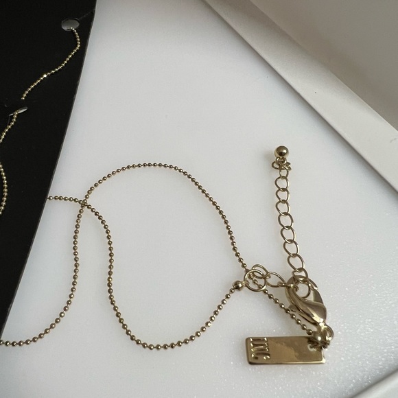 White Druzy Pendant Necklace Gold - Picture 3 of 3